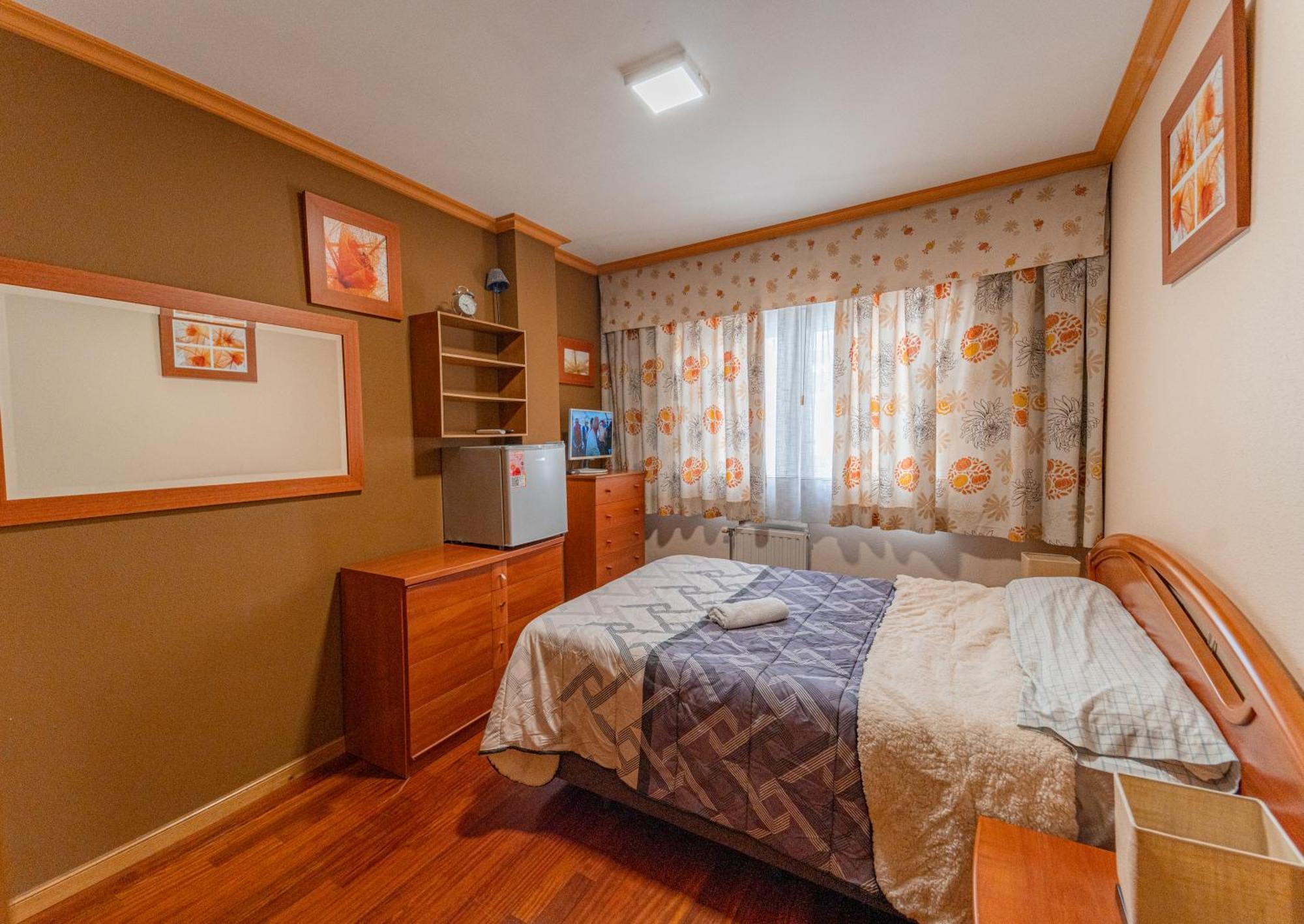 Habitacion Centro Pontereas ปอนเตอเรอัส ภายนอก รูปภาพ